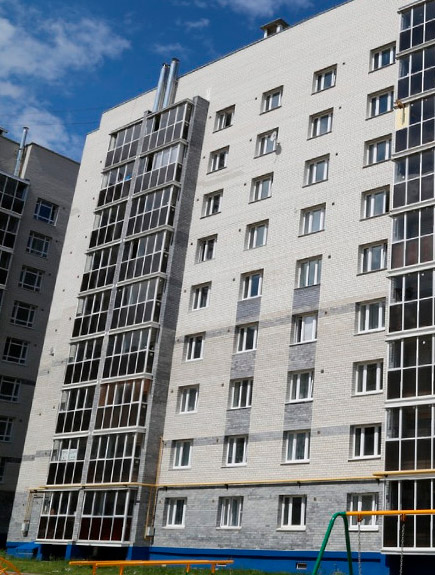 2 подъездный, 9-ти этажный панельный жилой дом ул. Чернышевского, д.25